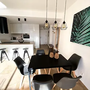 Apartment Beautiful New With Sea View, Castillo de Sabinillas